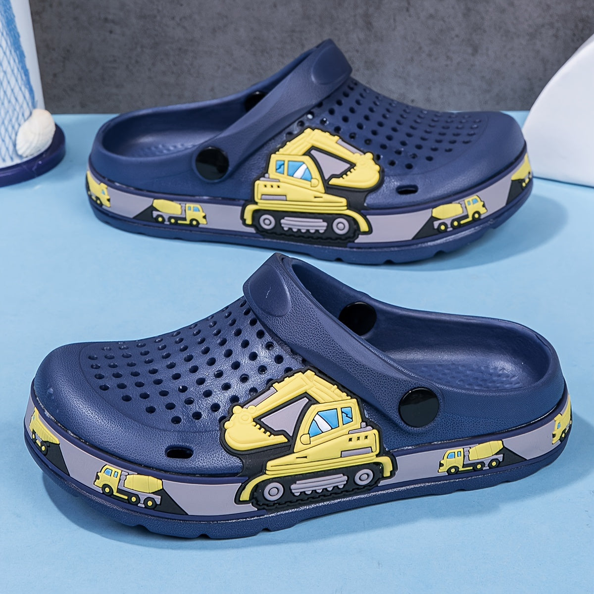 Детские мультяшные тапочки на мягкой подошве для мальчиков и девочек, дышащие, легкие, для использования внутри и снаружи, на пляже