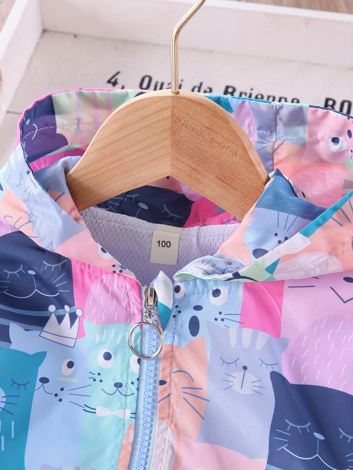 Girls' Lightweight Windbreaker Jacket with Colorful Cat Print for Spring and Fall