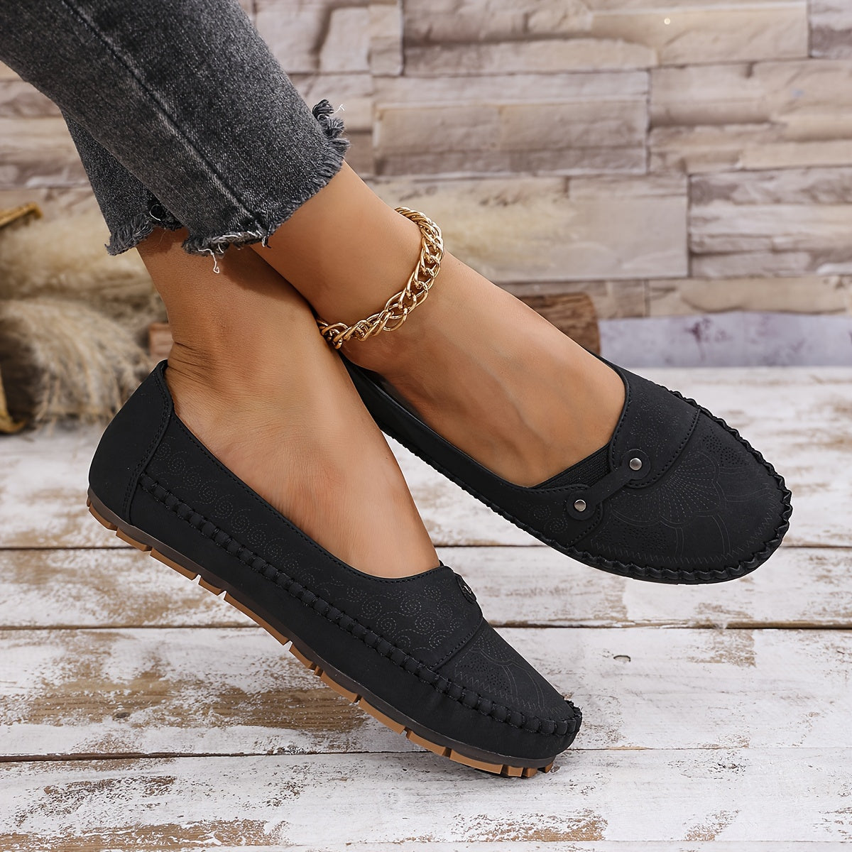 Women's Slip-On Shoes with Large Retro Metal Buckle Lightweight Comfortable All-Season Vintage Ballet