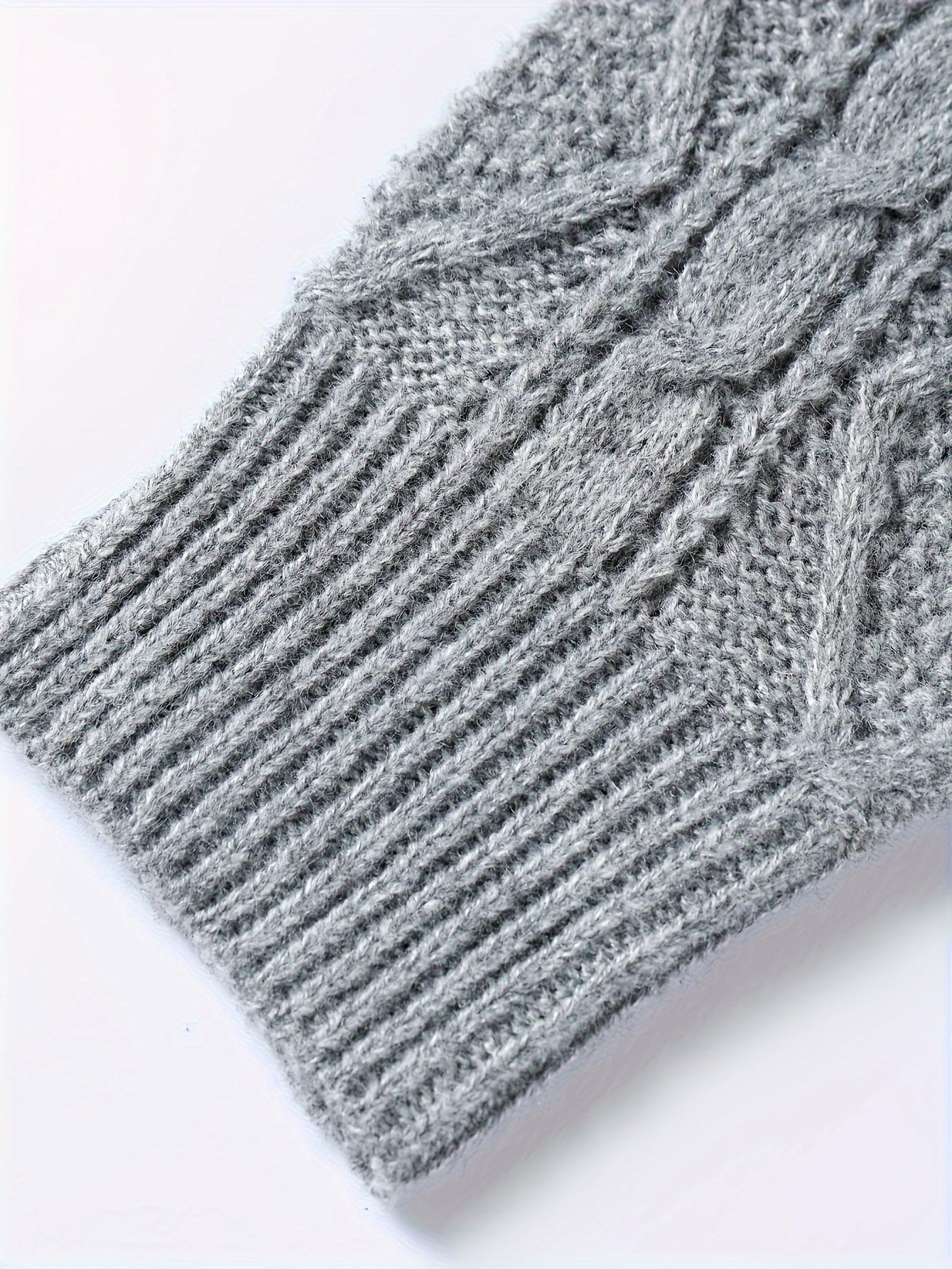 Erkaklar uchun plussiz viscose kardigan, to'g'ri bo'yinli, qattiq rangda, kuz/qish mavsumi uchun o'rtacha cho'ziladigan mato. 100% viscose uzun qo'lqonli sviter jakketi.