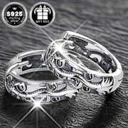 "Ajdaho Zodiak Teksturalangan Halqa Sirg'alar, Gippoallergen S925 Sterling Kumushdan tayyorlangan, Bo'sh dizayni bilan san'atkorona etnik Xitoy totemini o'z ichiga oladi. Uniseks uslubi, 2.9g/0.1oz og'irlikdagi yengil quloq zargarligi."