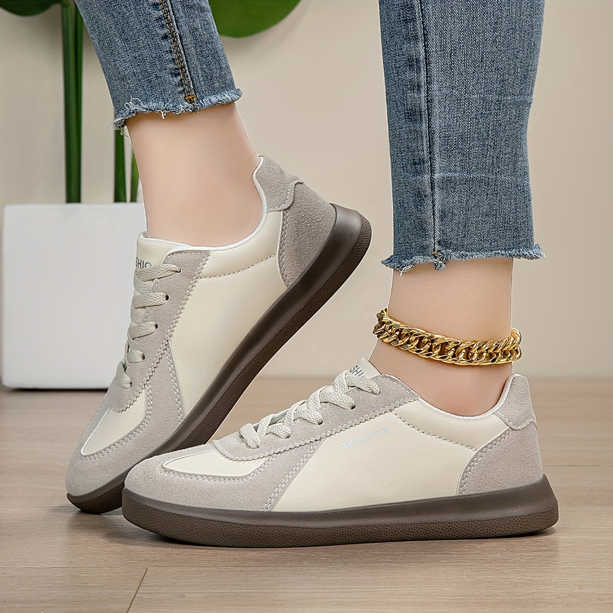 Women's Minimalist Beige White Lace-Up Sneakers Cushioned Rubber Sole