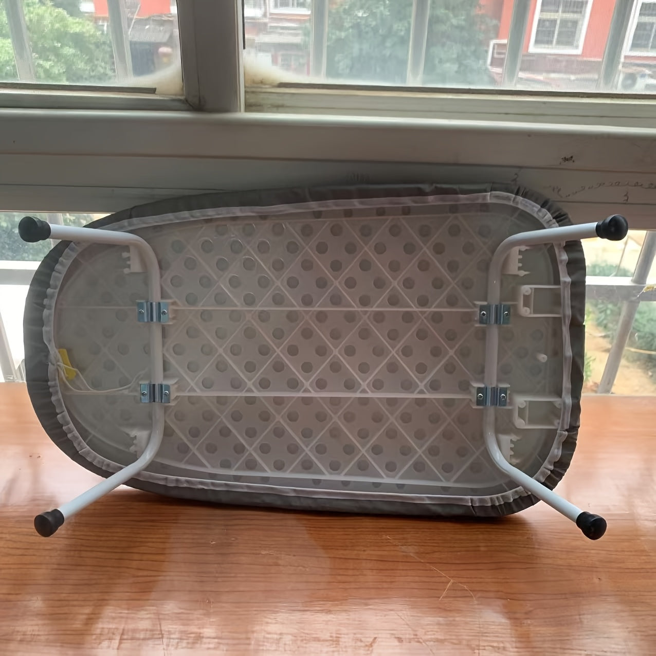 Plastic Ventilation Holes with Heat-Insulating Cloth Cover, Silver, Removable and Washable