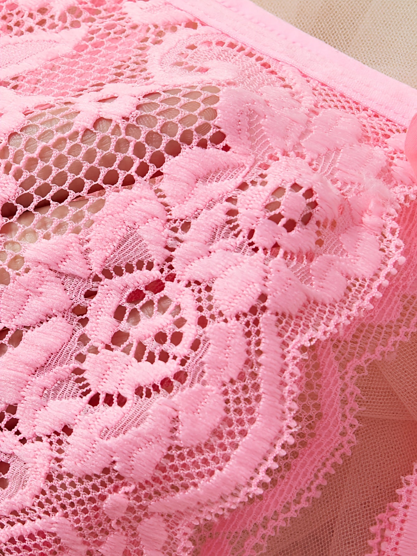 Ropa interior de encaje y bragas con entrepierna abierta para mujer