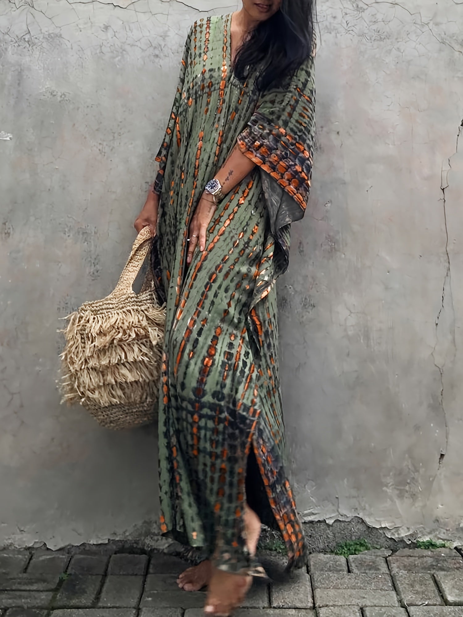 Ayollar uchun kattaroq o'lchamdagi chiziqli turk kaftan kiyi V-shakllı bo'yinli batwing qo'lqopli yengli yengil yozgi kiyinadigan qoplama