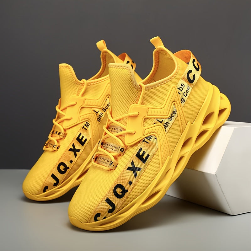 Men's Fabric Slip-On Sneakers for Outdoor Activities Non-Slip Shock Absorption All-Season