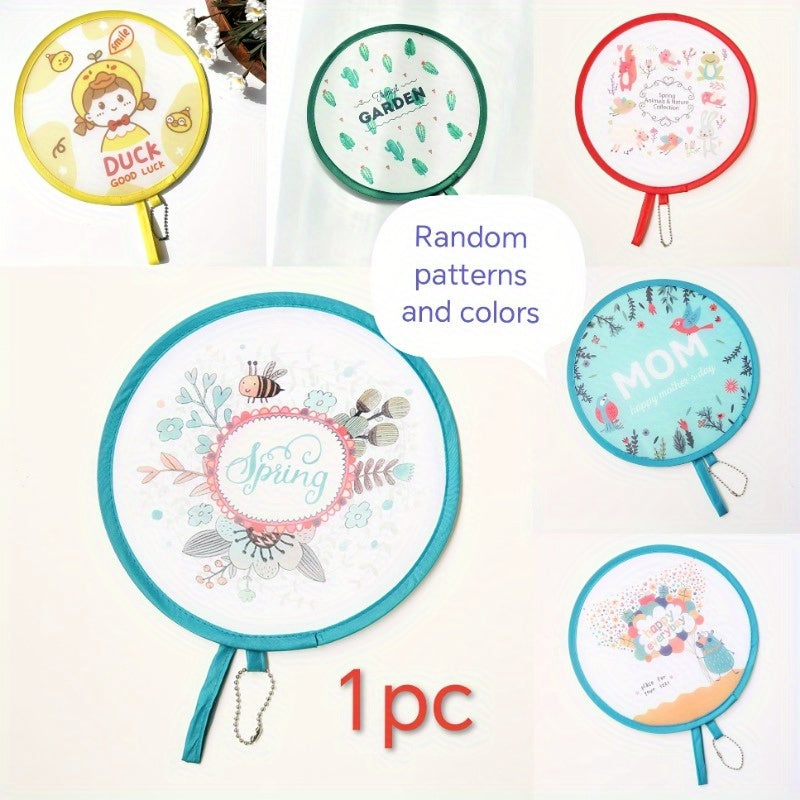 Kichik bahorgi mavzudagi burilish fanati, tasodifiy gul va ilhomlantiruvchi naqshlar bilan, kundalik foydalanish va tashqi faoliyatlar uchun yengil va mustahkam. Batareyani talab qilmaydi. Moda sifatida foydalanish mumkin.