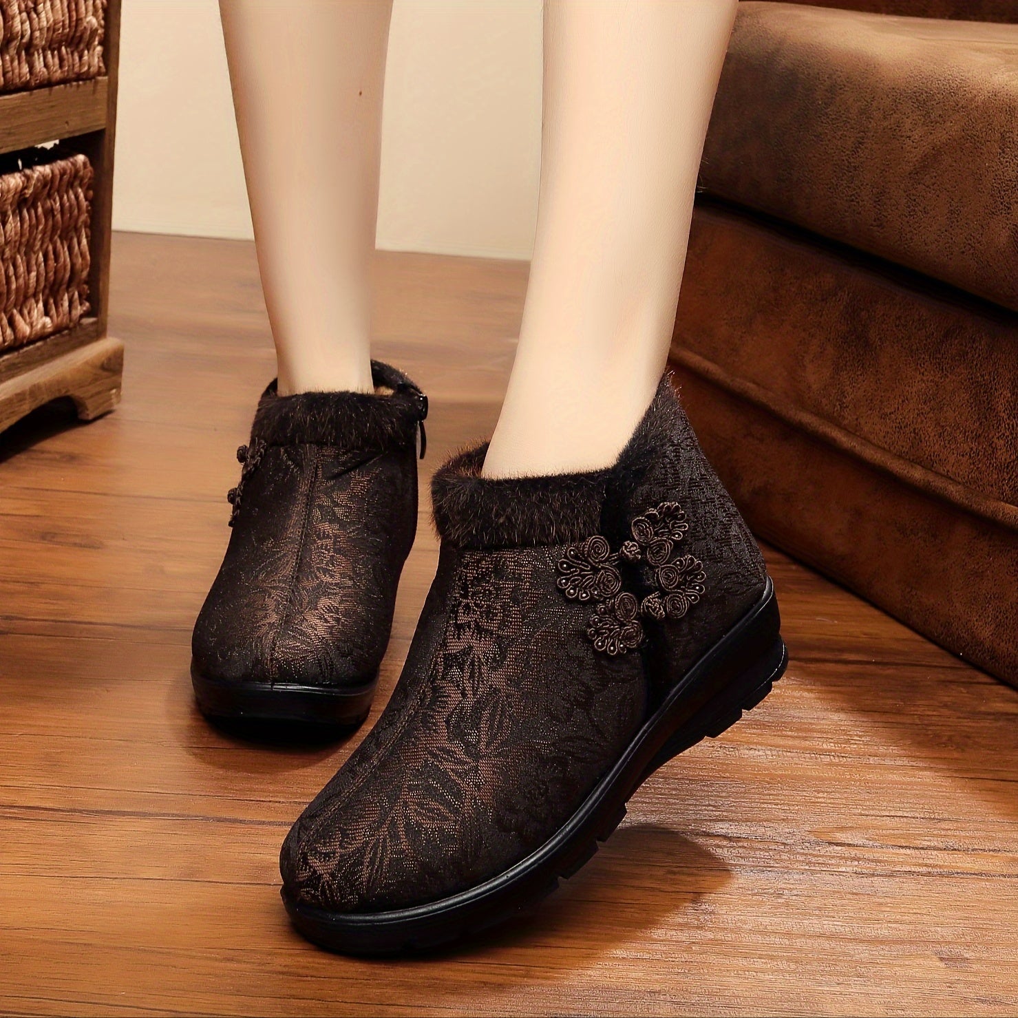 Women's Plush Snow Boots Vintage Flower Non-slip Warm Winter Shoes