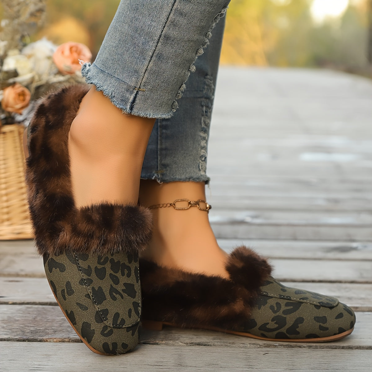 Women’s Leopard Print Plush Slippers Warm Faux Fur Indoor Shoes