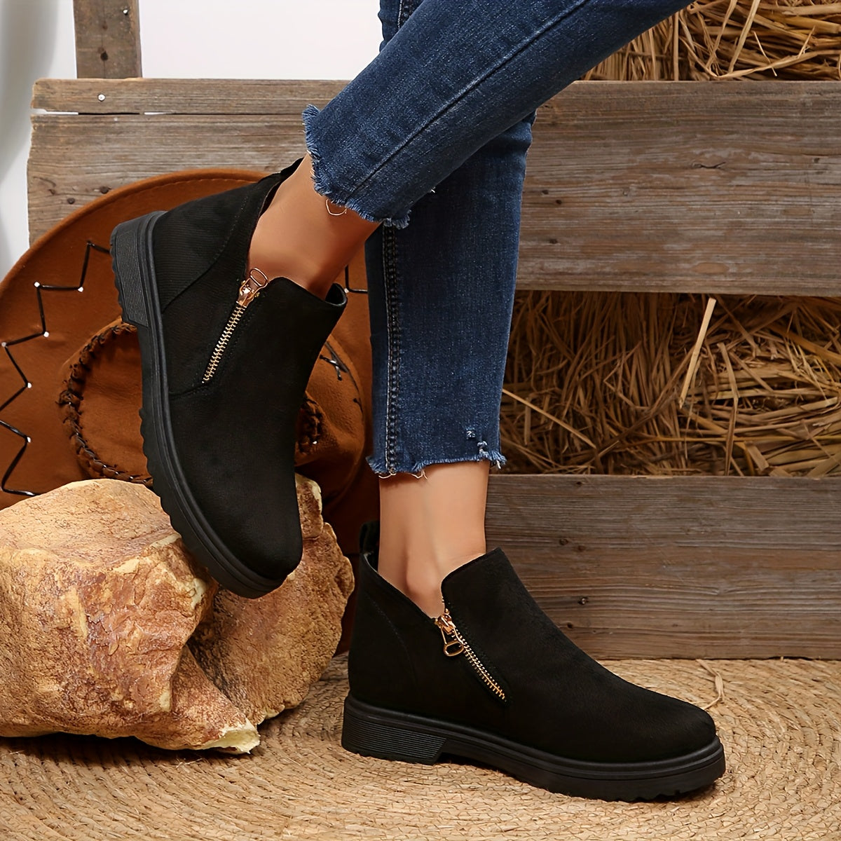 Women's Black Ankle Boots with Zipper, Round Toe, Thick Sole All-Season