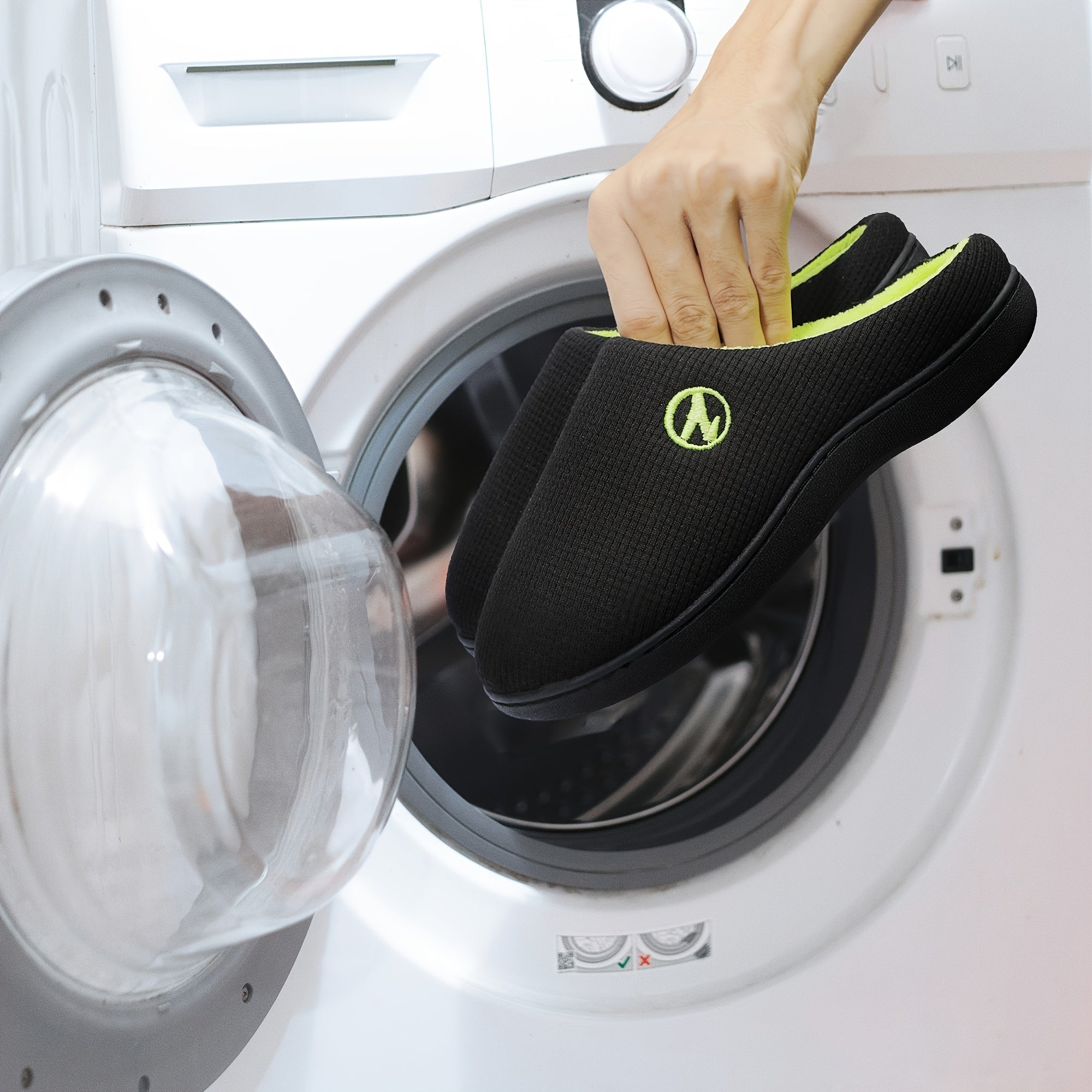 Unisex Warm Plush Slippers with Soft Sole Non-slip Comfortable Indoor Shoes