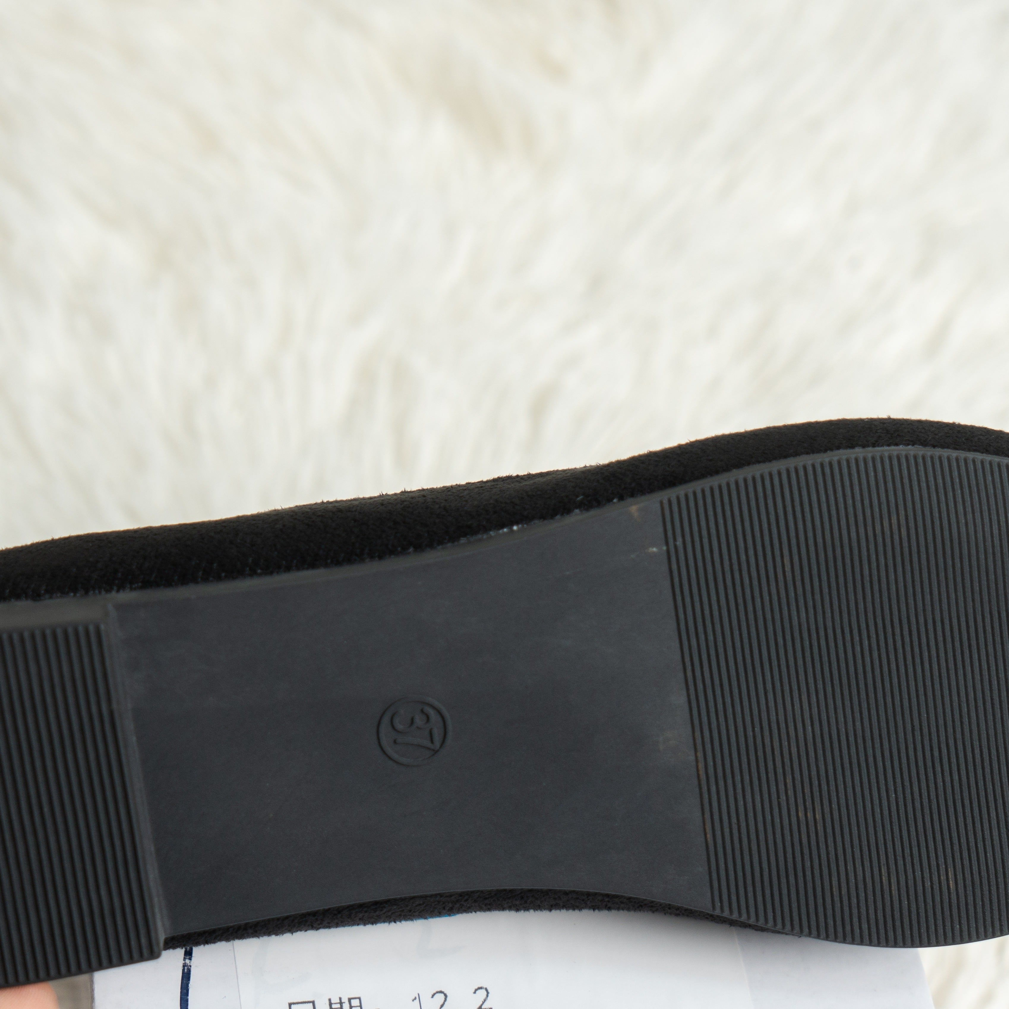 Women's Lightweight Pointed Toe Slip-On Casual Flats with Non-Slip Rubber Sole