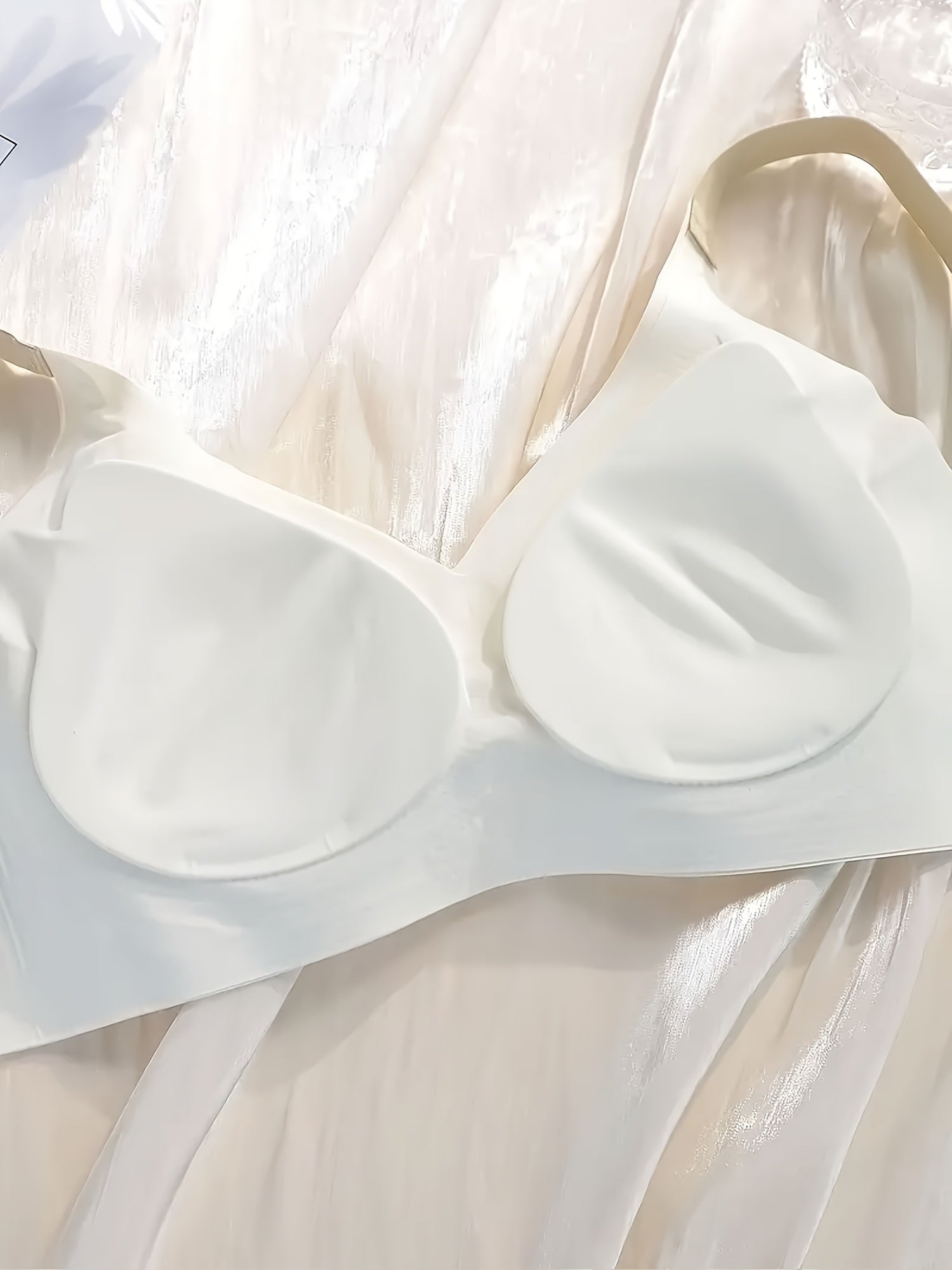 Women Seamless Sports Bras Pack Black White Adjustable Straps High Elasticity