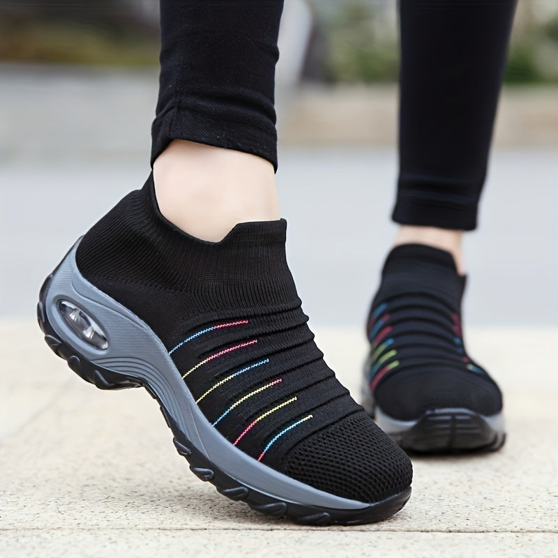 Plus Size Black Upper Gray Sole Slip-On Air Cushion Jazz Sneakers