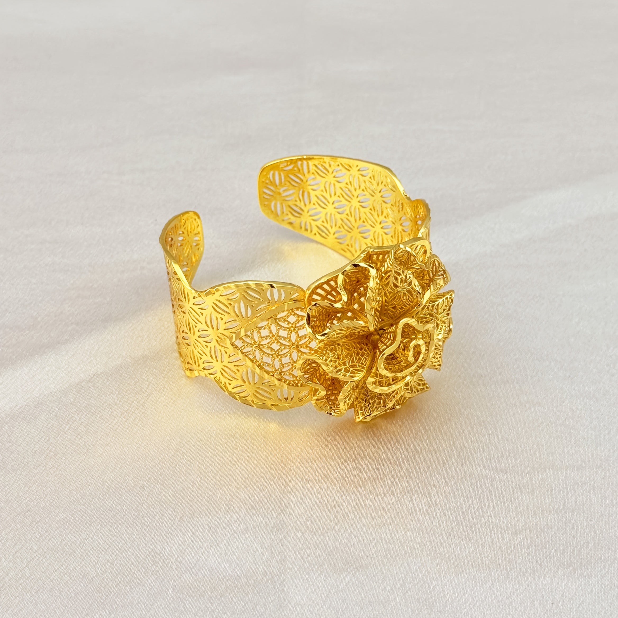 Vintage Boho Gold Plated Copper Jewelry Set with Cuff Bracelet and Ring