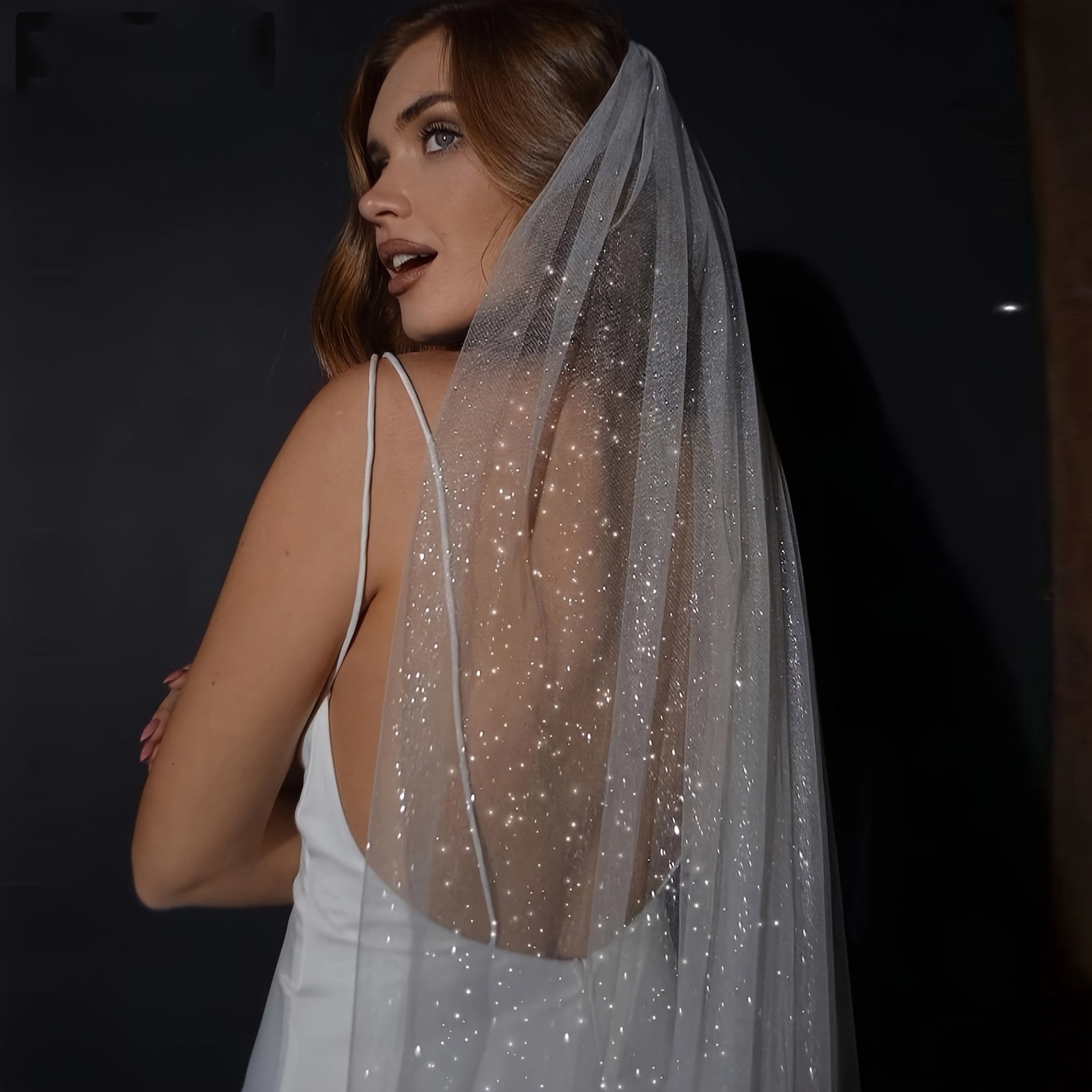 Wedding Hair Accessories Bridal Veil with Shimmering Floral Design for Wedding Day