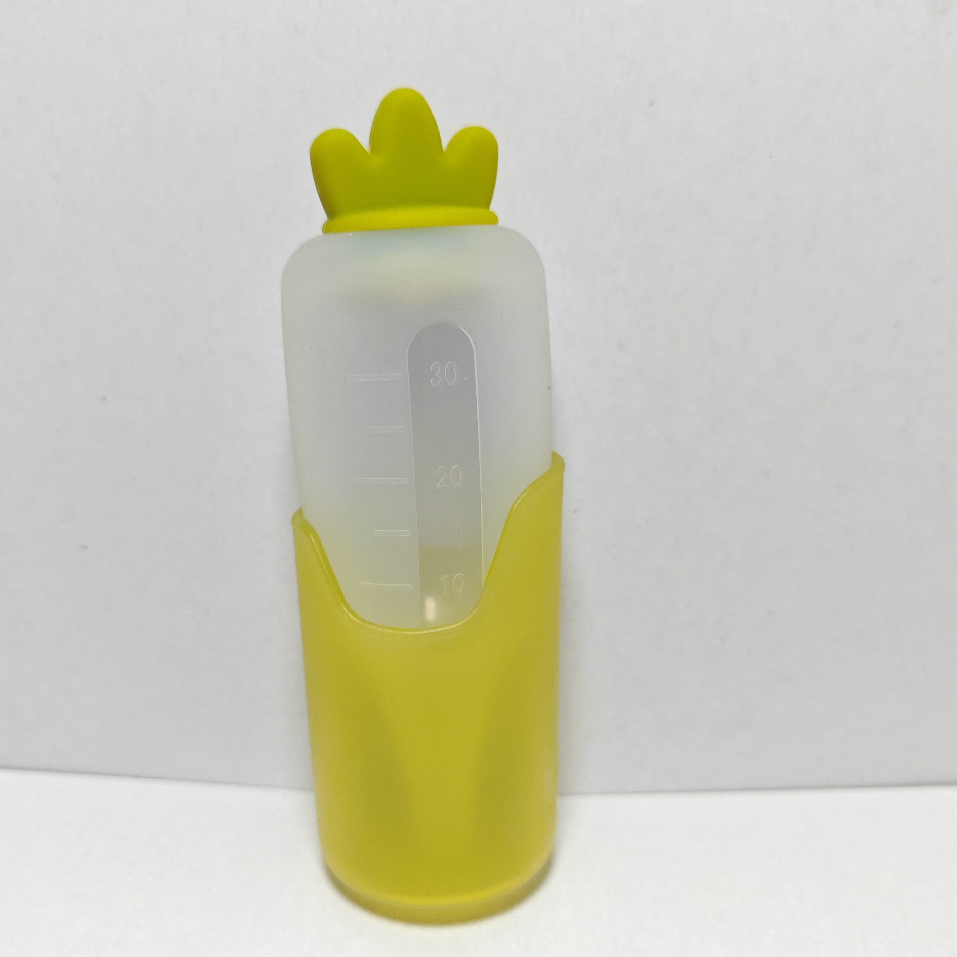 High-Capacity Silicone Liquid Medicine Dispenser for Kids Orange Green Yellow