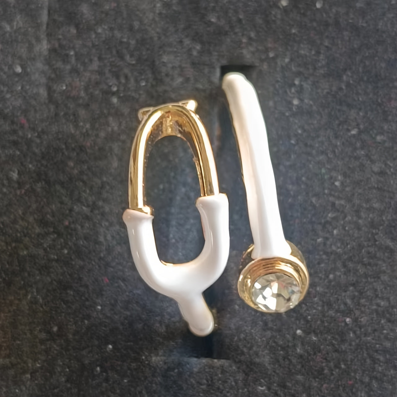 Men's Medical Jewelry Stethoscope Ring White and Gold Alloy Stylish Gift