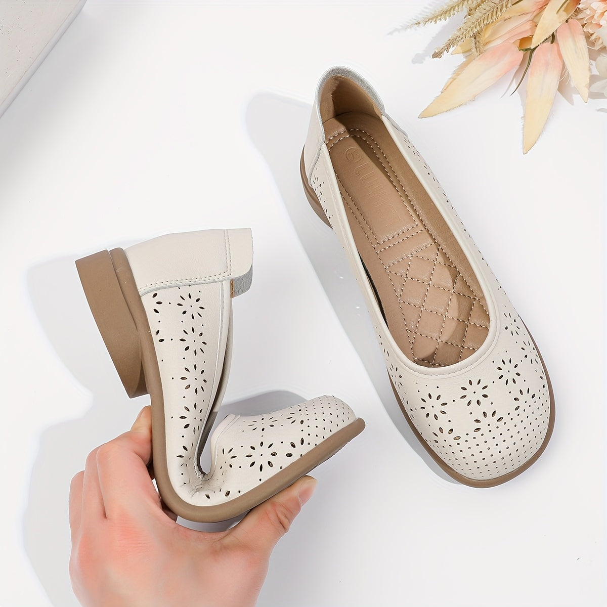 Women's Breathable Slip-On Flats with Soft Sole Non-Slip All Seasons