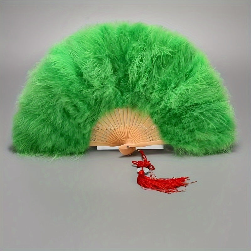 Yuqori sifatli plush tovuq qopqog'i, qo'shimcha qalinlik bilan, kattalar uchun mukammal. Xitoy cheongsam poygalarida ideal, turli ranglarda mavjud.