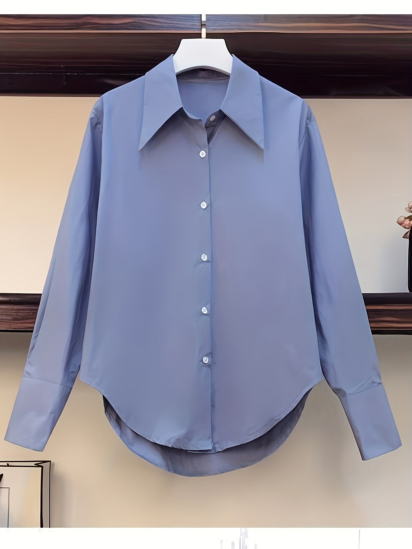 Комплект из полиэстеровой рубашки с воротником и топа без рукавов для женщин, с сезонной завязкой.