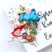 Broche de esmalte con temática animal para hombres y mujeres, diseño de conejo y hongo, joyería con cristales brillantes