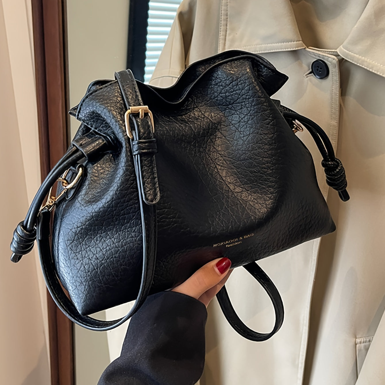 Ayollar uchun koreys uslubidagi vintage moda kichik sumka, yangi burishli bulut sumkasi, noyob tuzilishga ega xoch sumkasi.
