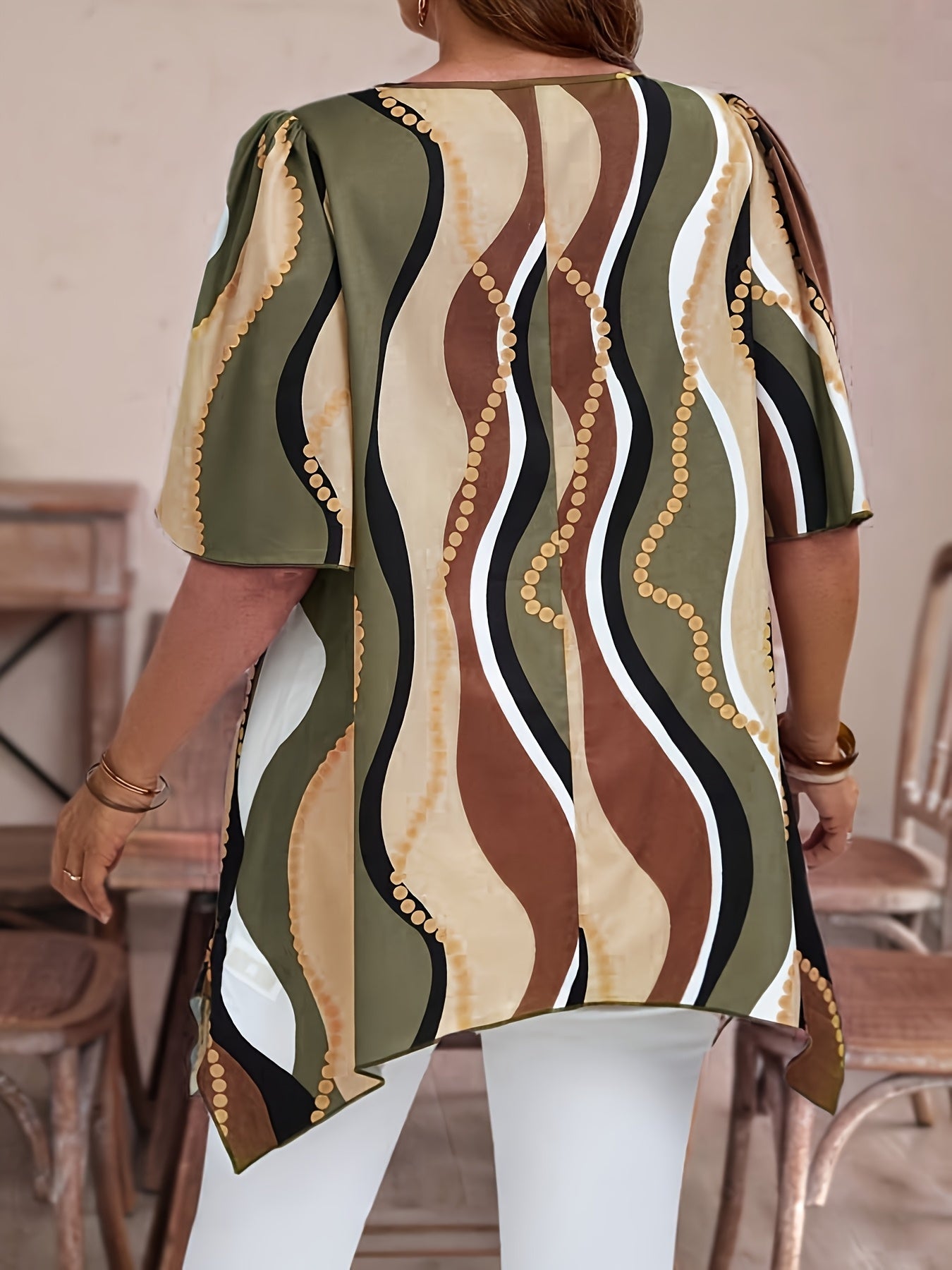 Women's Casual Polyester Blend Top with Round Neck Short Sleeves Digital Print for Spring and Summer