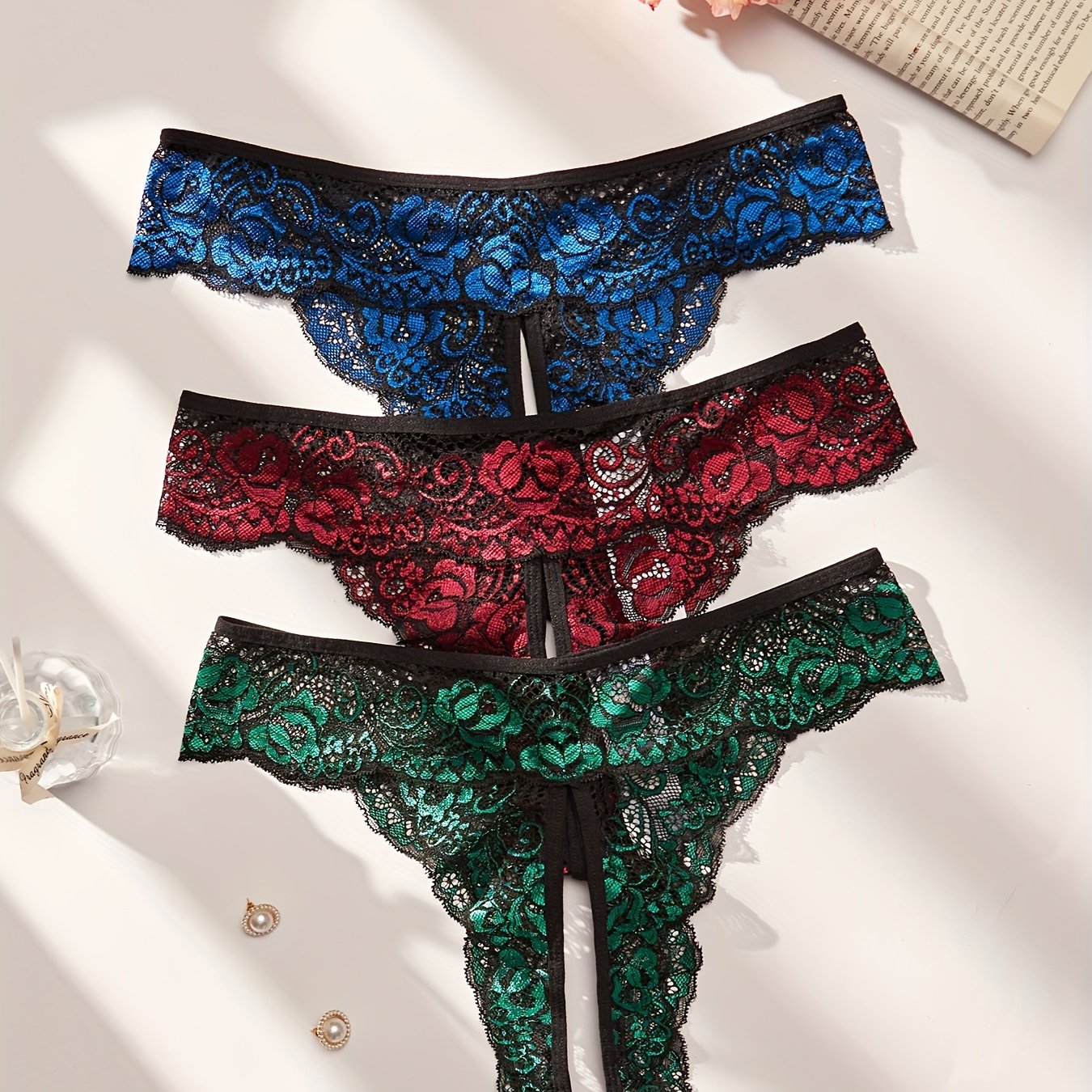 Ayollar uchun tikanli qipiqli tanga ichki kiyimlar to'plami, 3 ta, katta o'lchamlar, jonli ranglar