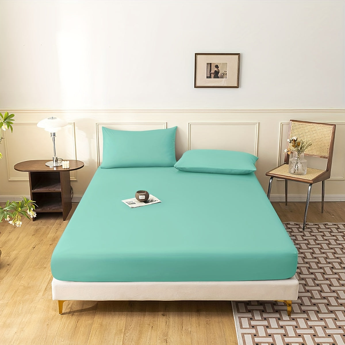 Polyester Sanded Fabric Bedding Set with Flat Sheet and Pillowcases for Bedroom and Guest Room