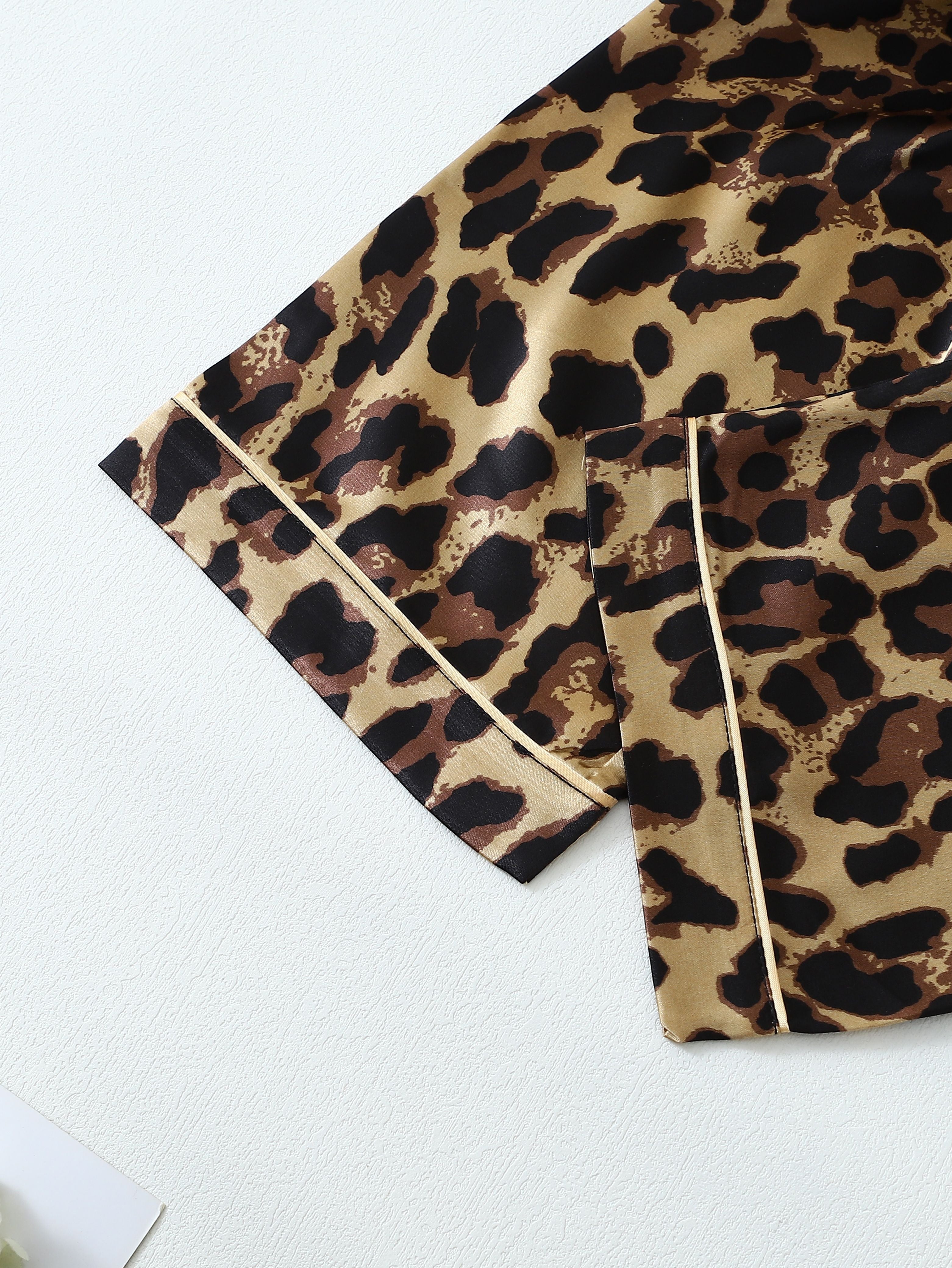 Пижамный комплект с леопардовым принтом для подростков, свободного кроя с длинными рукавами и лацканами, мягкий и удобный для ношения круглый год.