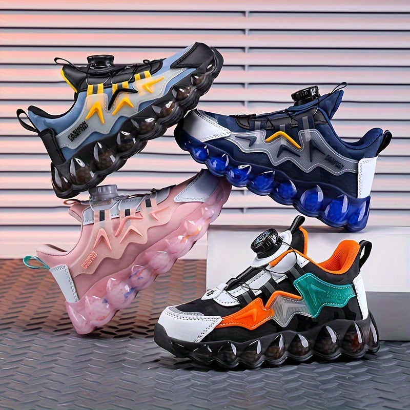 Ushbu sport poyabzallari o'g'il va qizlar uchun zamonaviy kontrast ranglarni taklif etadi. Ular yengil, qulay va zarba qabul qiluvchi yumshoq taglikka ega. Tashqi faoliyatlar uchun ideal, masalan,