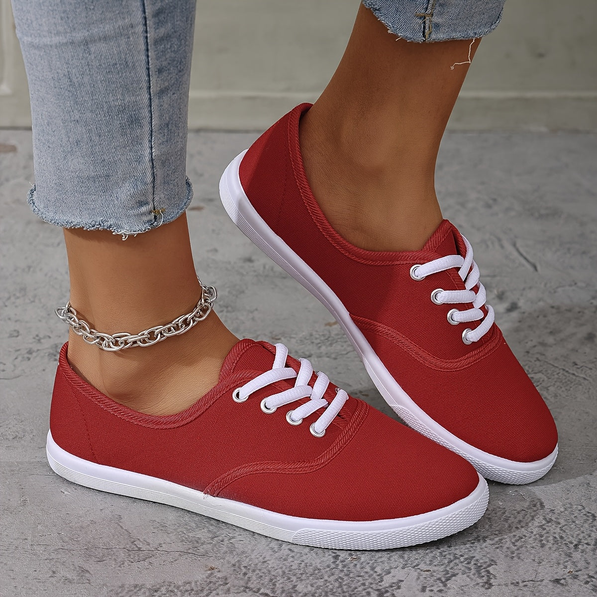 Women's Solid Color Fabric Sneakers with Round Toe for All-Season Comfort