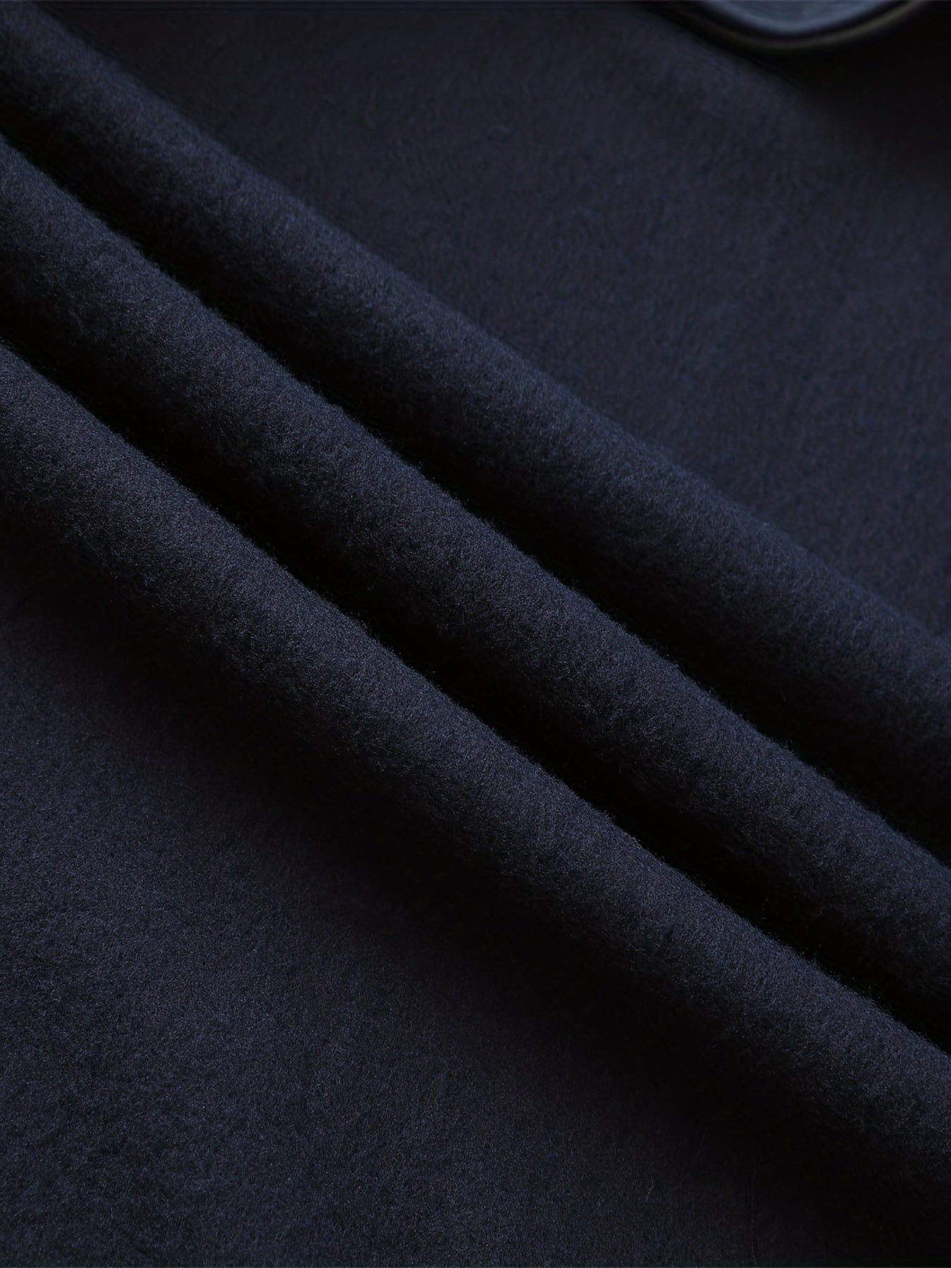 Men's Polyester Sports Suit with Zip-Up Jacket and Drawstring Pants for Outdoor Activities