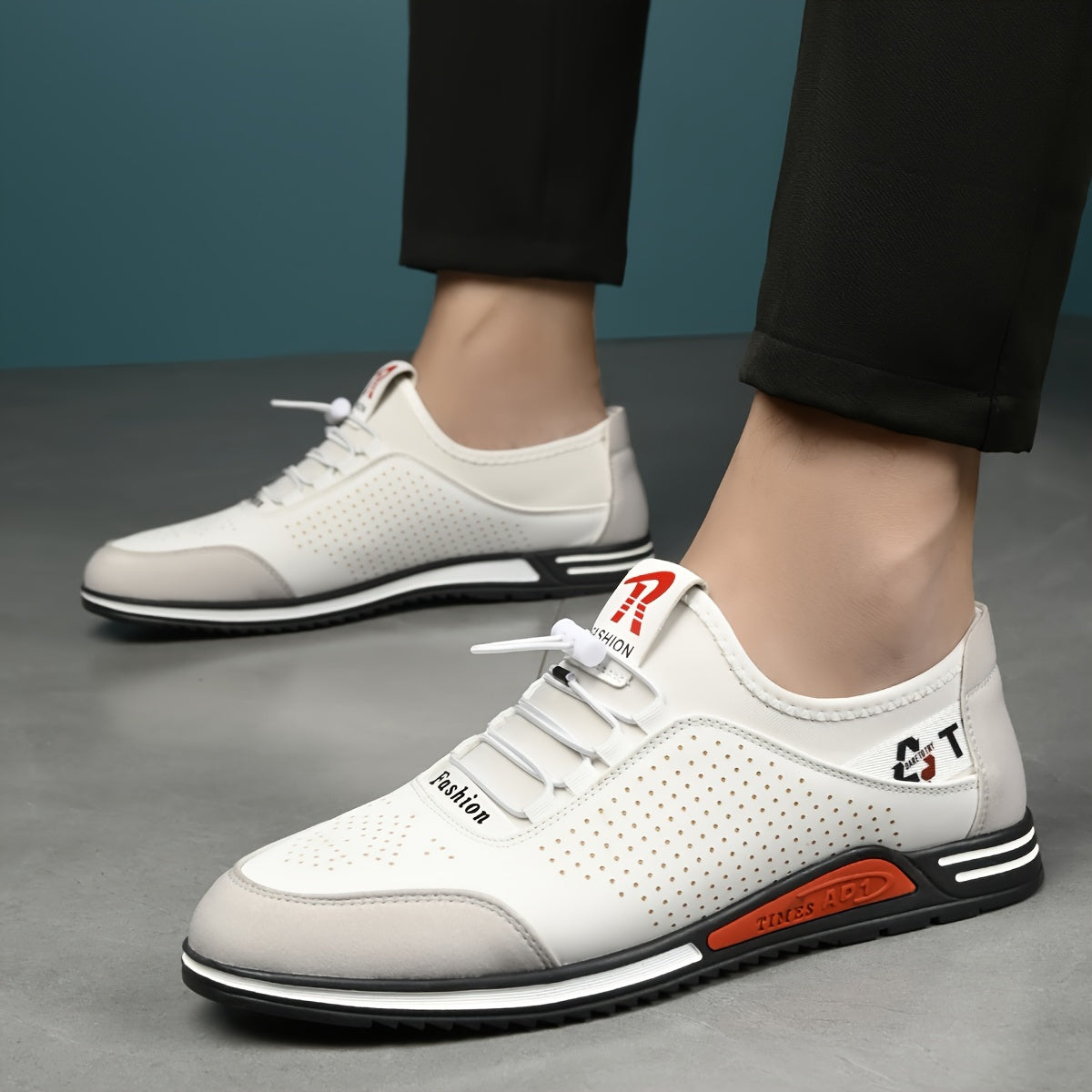 Men's Casual Sneakers Solid Color Breathable Low Top Lace-Up Round Toe All-Season