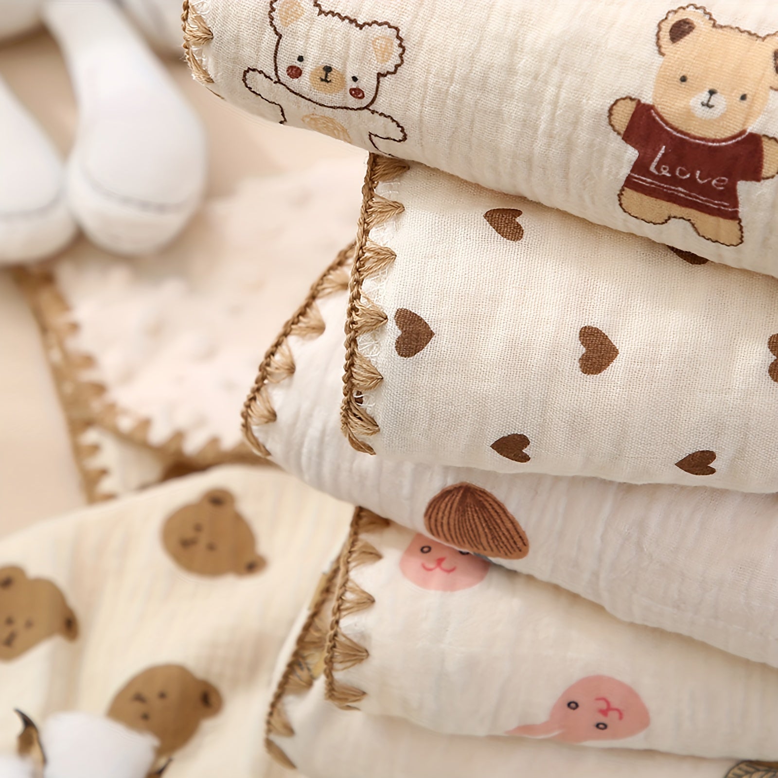 All-Season Cotton Blanket for Spring and Summer Use