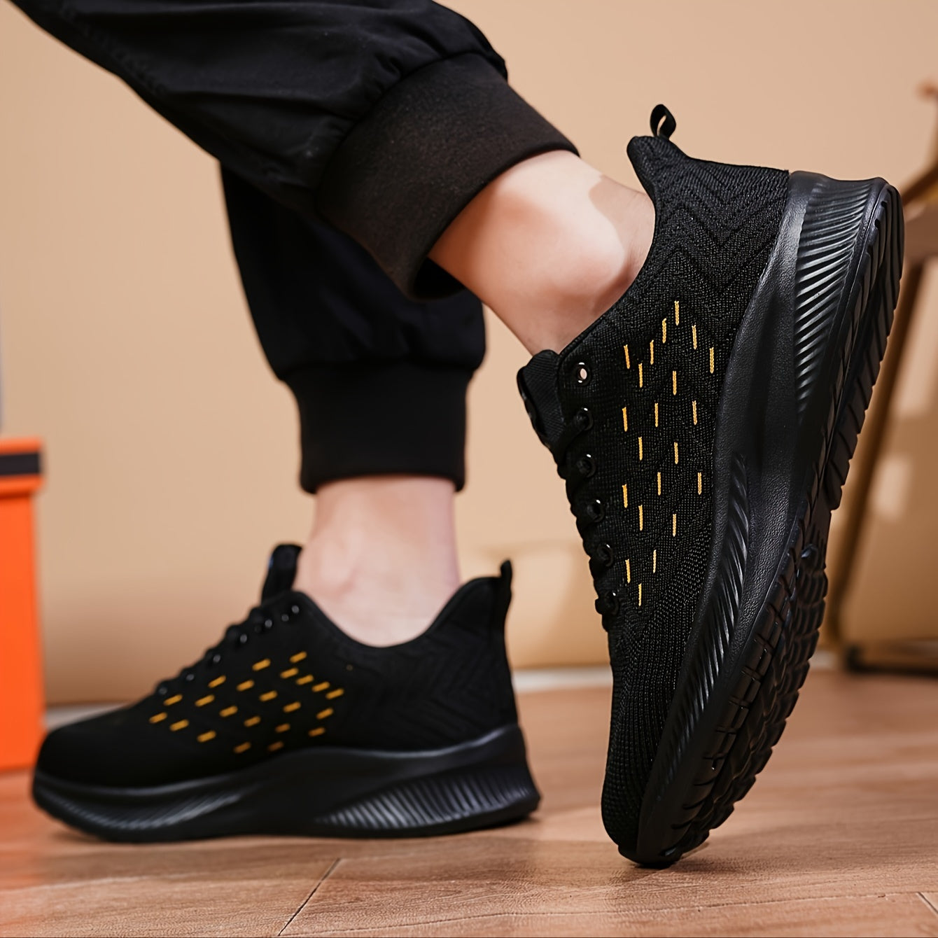 Men's Lightweight Mesh Sports Sneakers Casual Running Shoes