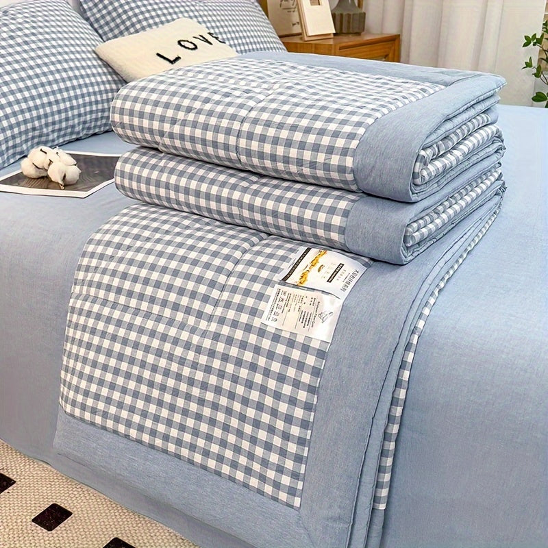 Plaid Summer Quilt Microfiber Filling Lightweight Space Theme Preppy All-Season