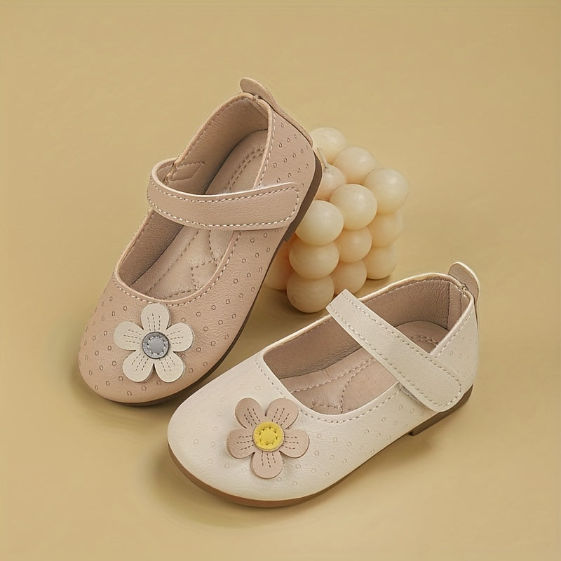 Qizlar va bolalar uchun yangi nafas oladigan tasodifiy kiyimlar.