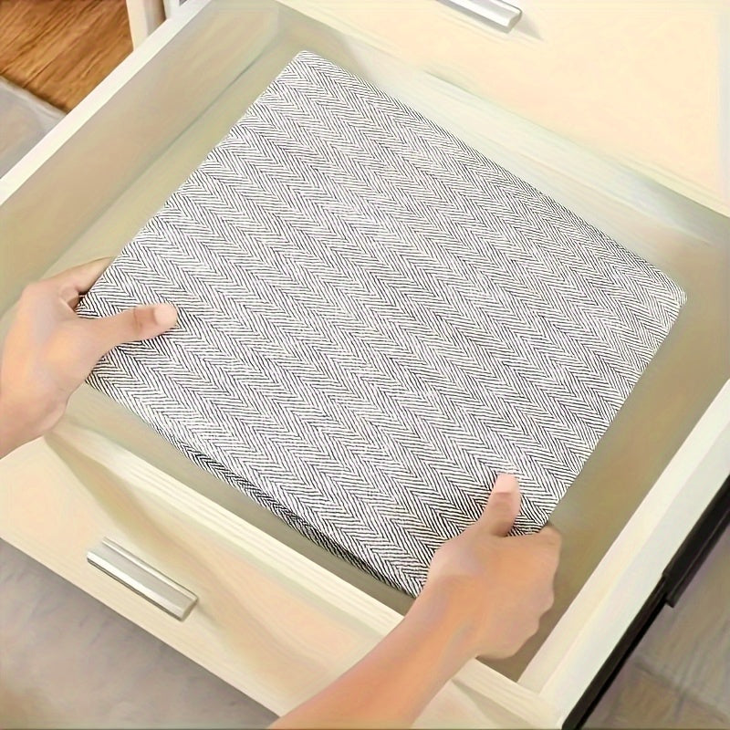 Большой пластиковый контейнер для хранения с крышкой для одежды и постельных принадлежностей, экономящий место