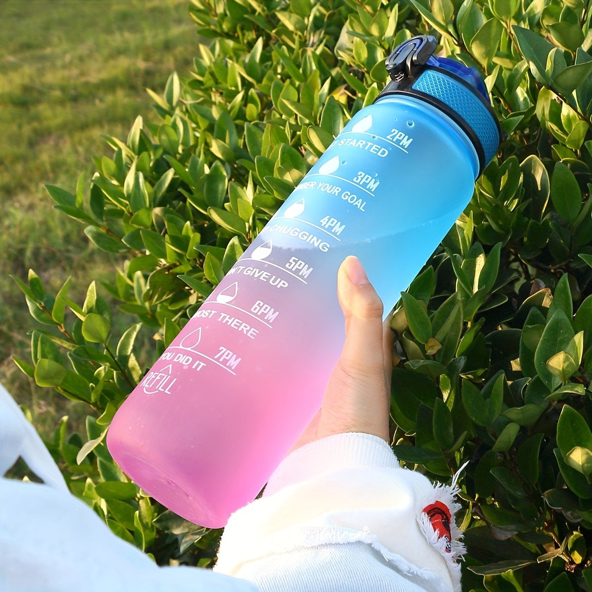 Botella de agua de 32oz con marcador de tiempo para hidratación y fitness