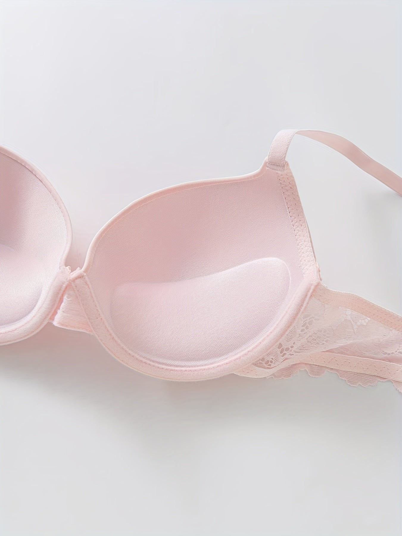 Потрясающий комплект бюстгальтера с пуш-ап и высоких трусиков для женщин с несъемными подушечками и открытыми плечами из дышащего нейлона