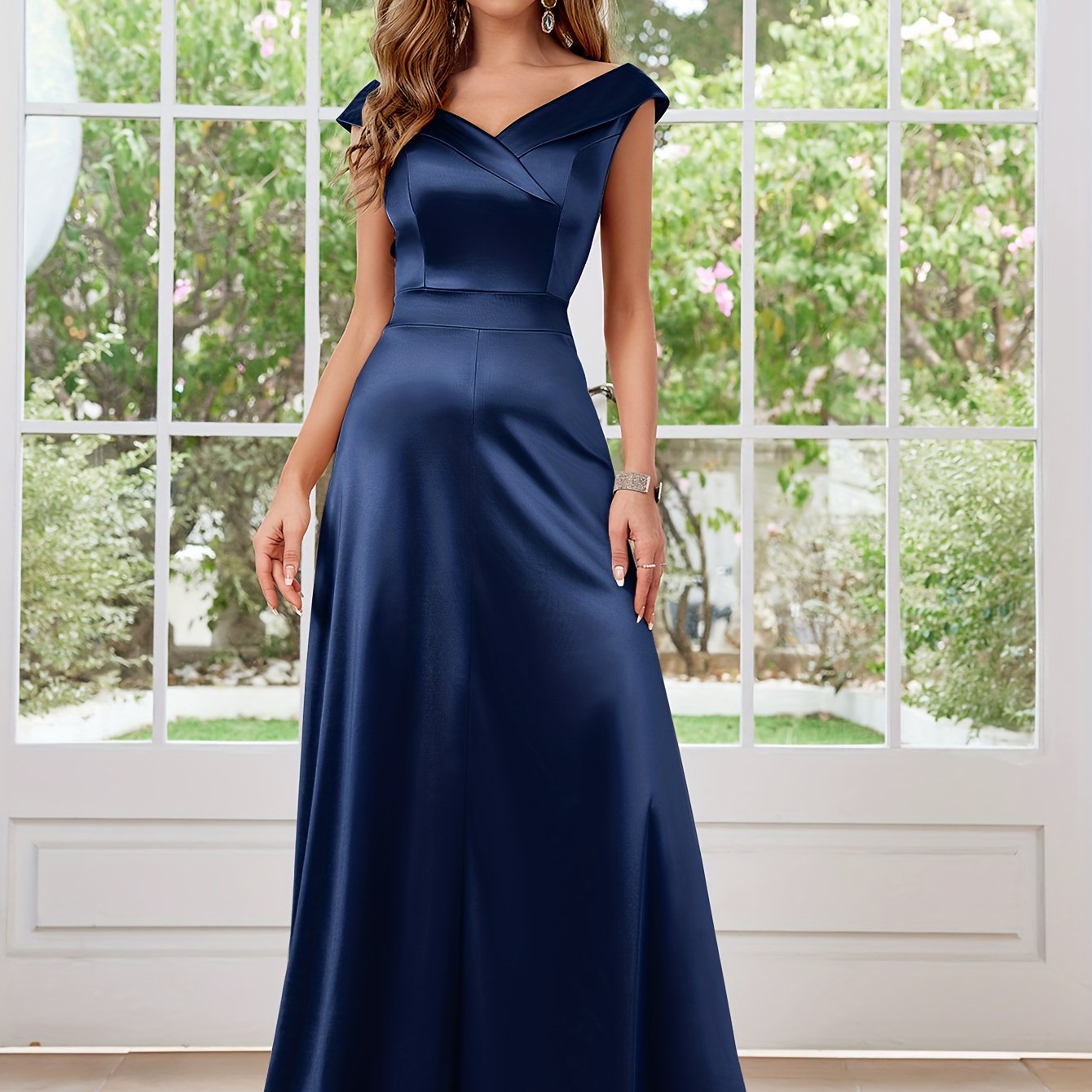 Elegant Satin V-Neck Floor-Length Evening Dress for Women Sleeveless Solid Color Polyester