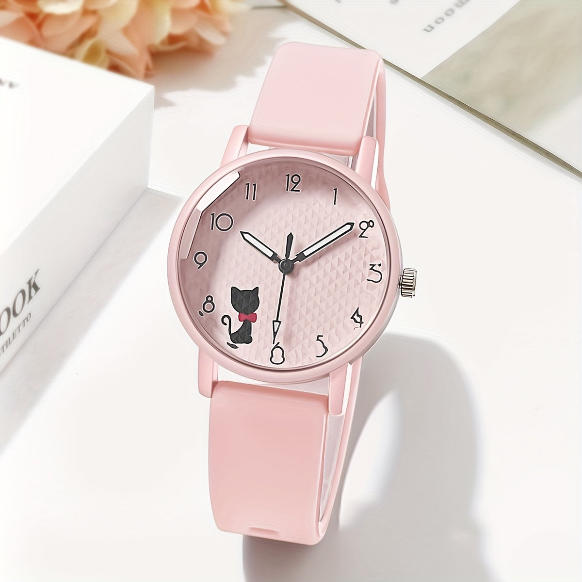 Women's Quartz Watch with Silicone Strap for Casual Street Sports