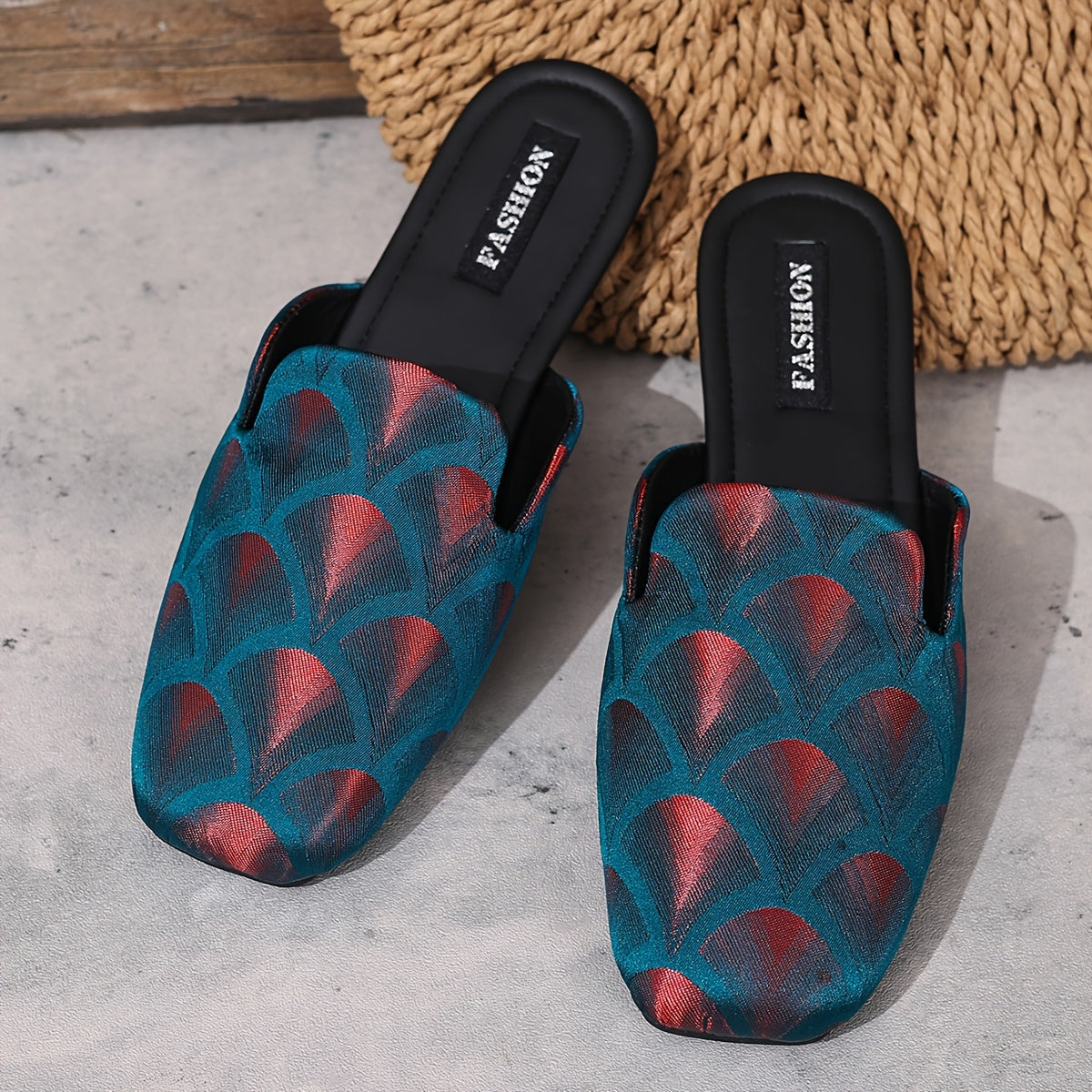 Ayollar uchun Slip-On Mules, yorqin Heart naqshli, kvadrat barmoqli, tekis oyoq uchun flats