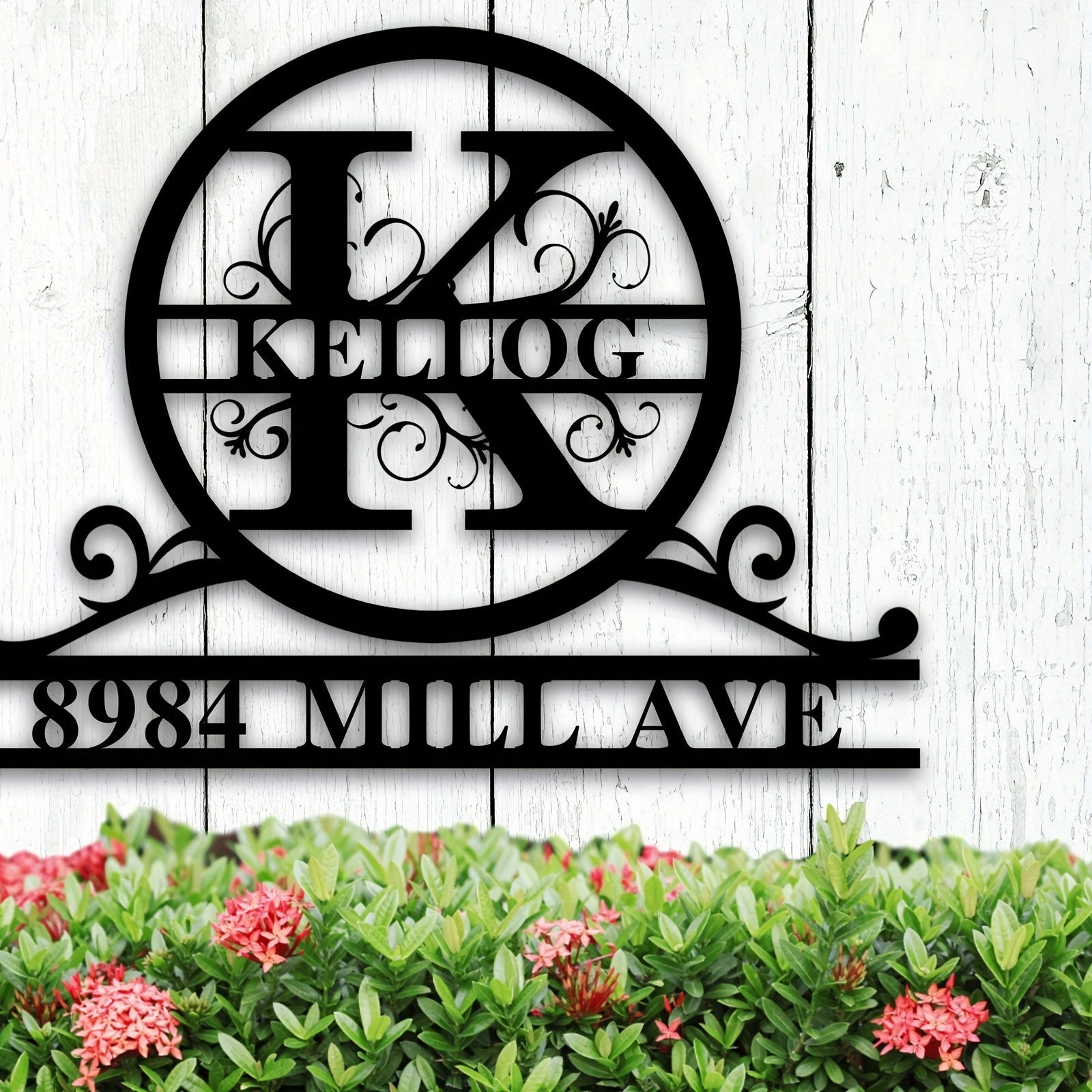 Maxsus metall oilaviy nom yozuvi bilan monogram va familiya, ob-havo sharoitiga chidamli, bardoshli va teksturali yakuniy uchun uy bezaklari