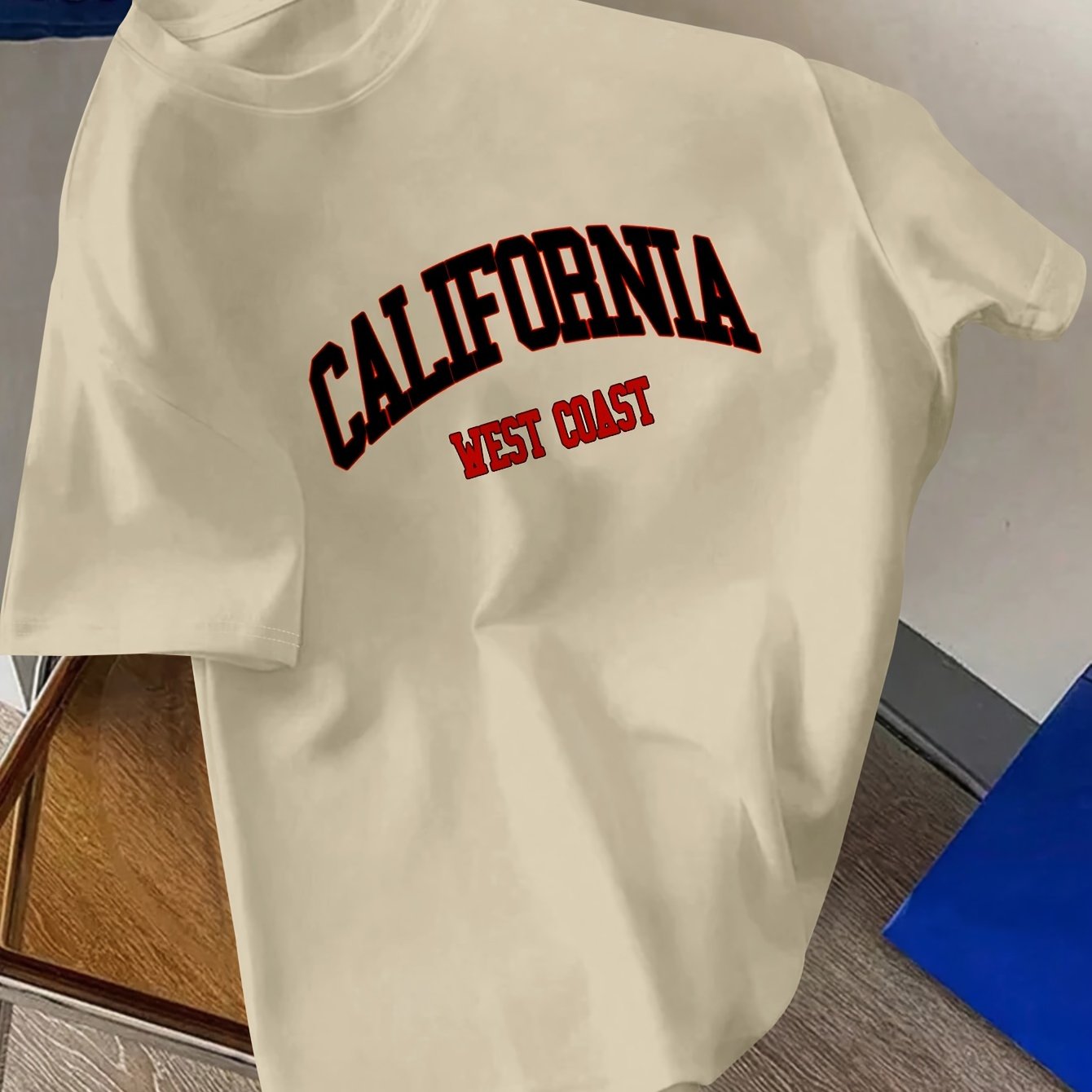 Kaliforniya Grafik Print Erkaklar uchun Yoz va Bahor Tashqi Kiymish uchun Qisqa Yengli T-shirti.