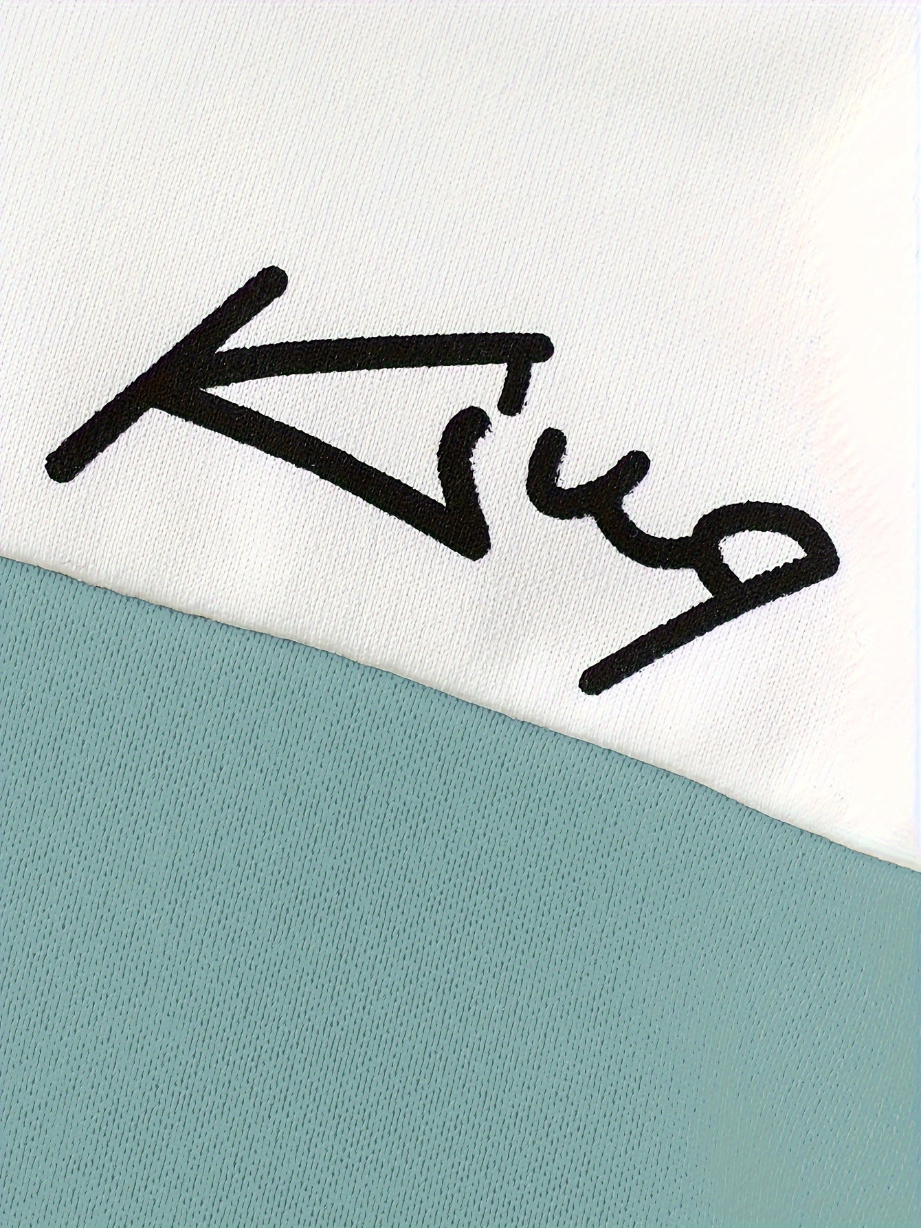 2pcs Boys Hooded Outfit Set with King Print Colorblock Stitching Fall Winter Outdoor Wear