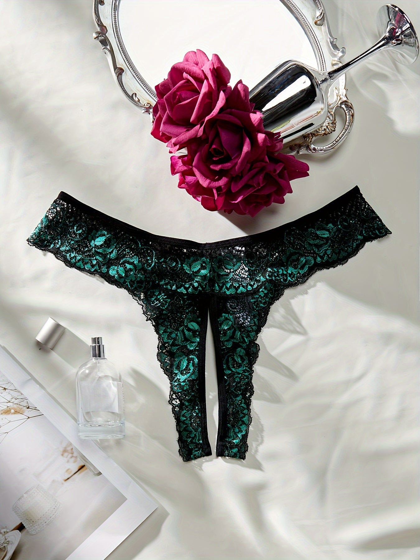 Ayollar uchun tikanli qipiqli tanga ichki kiyimlar to'plami, 3 ta, katta o'lchamlar, jonli ranglar