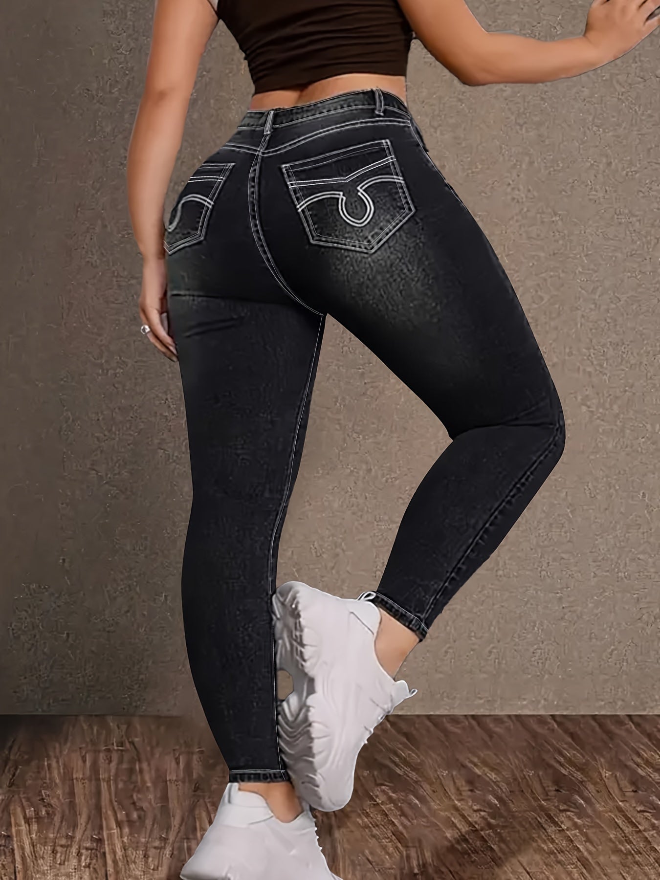 Plus Size Women Black Geometric Embroidered Stretch Denim Pants
